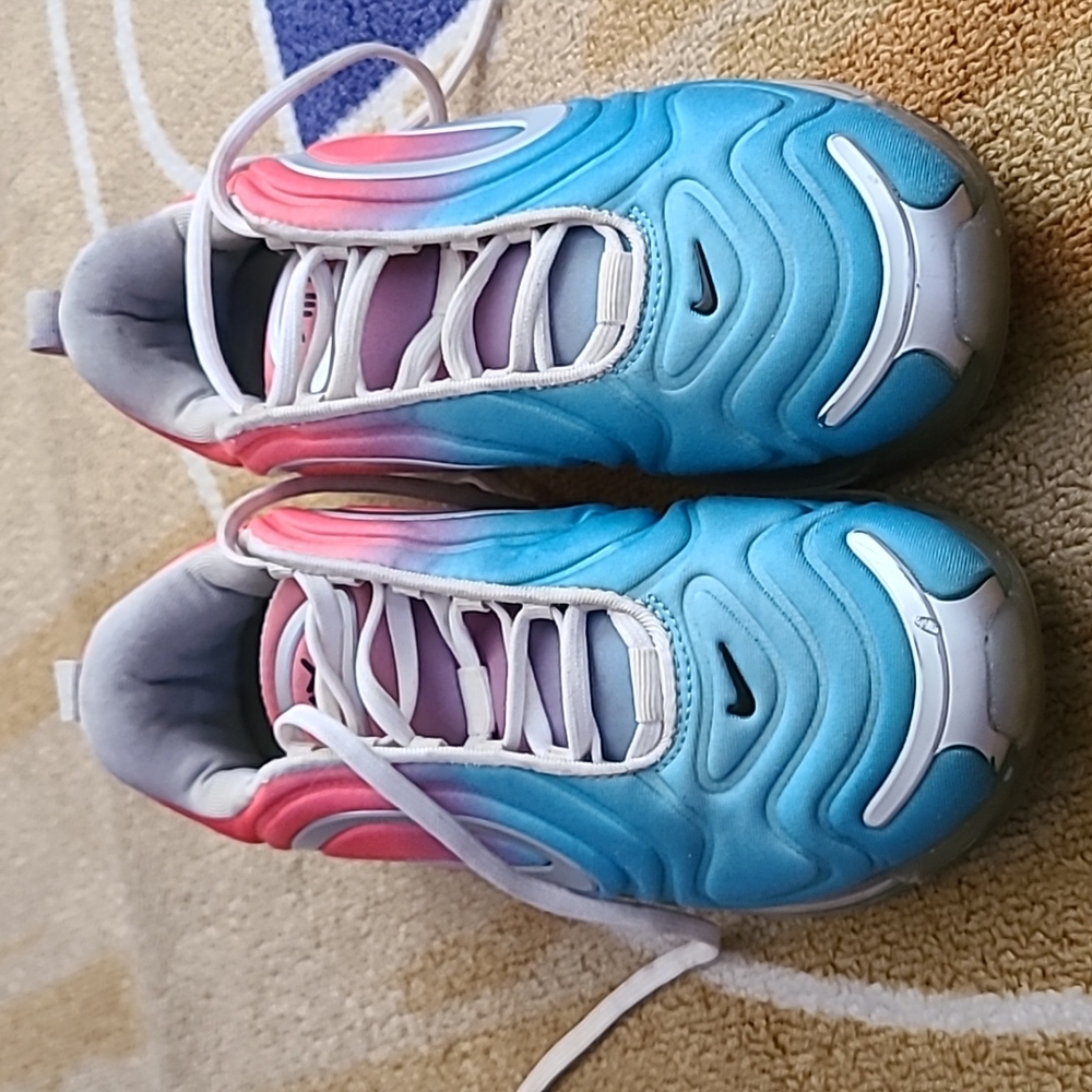 Nike Air Max 720
